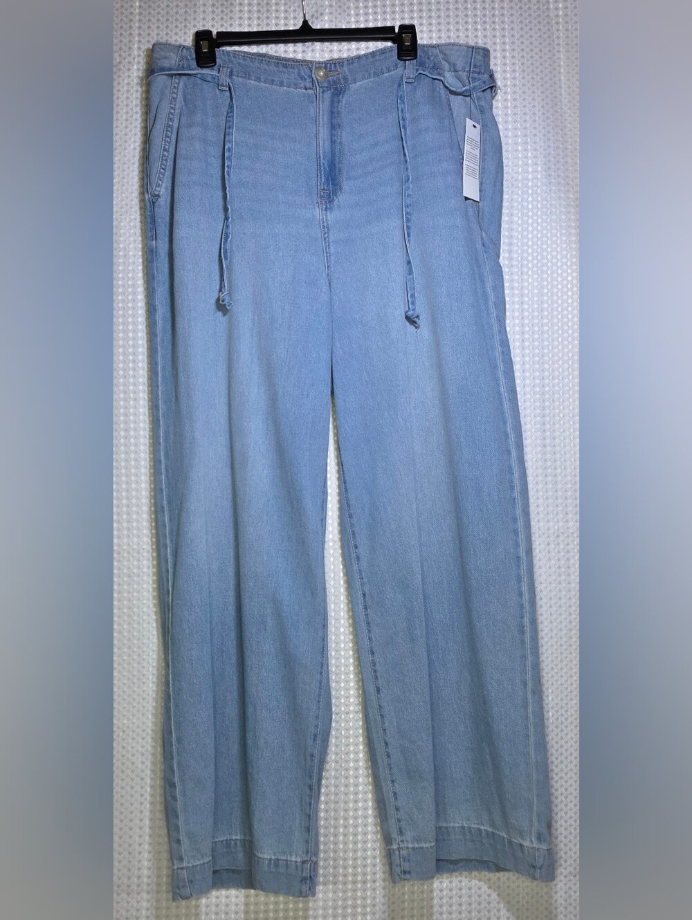 NWT DKNY Jeans High Rise Wide Leg Trouser Jeans 14/32 Light Wash Quiet Luxury - Picture 7 of 10